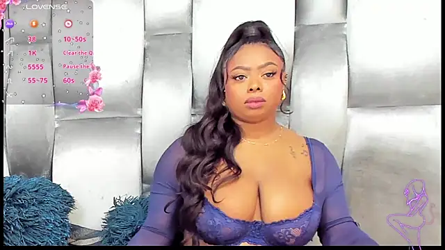 Snapshot of CamilaBenitez chatting on February 19, 11:34 pm CamilaBenitez online show from February 19, 11:34 pm