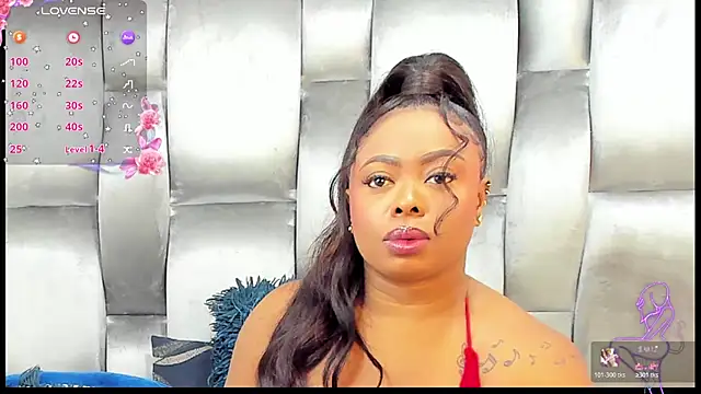 Snapshot of CamilaBenitez chatting on February 28, 12:11 am CamilaBenitez online show from February 28, 12:11 am