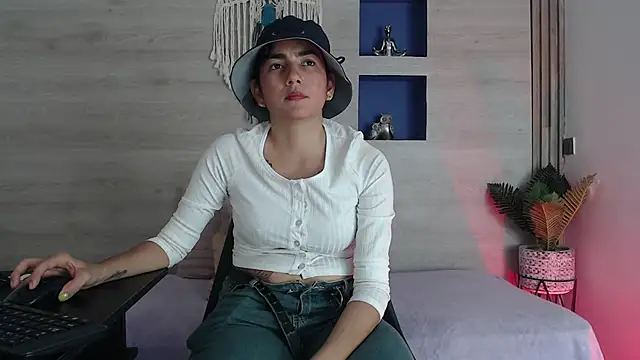 Dakotagloss online show from May 16, 9:46 pm