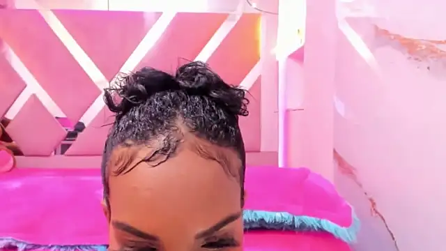 Scarlett-Bonnet online show from February 8, 8:09 am