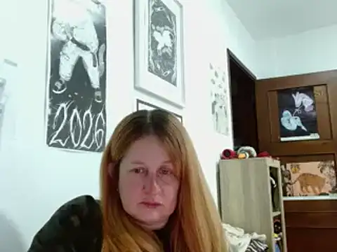 Snapshot of ViioletaMora chatting on April 21, 5:14 am ViioletaMora online show from April 21, 5:14 am