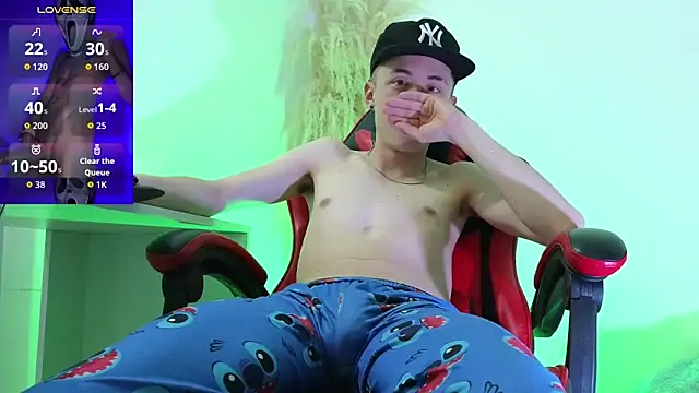 Snapshot of Elian_Cooper chatting on September 25, 1:31 am Elian Cooper online show from September 25, 1:31 am