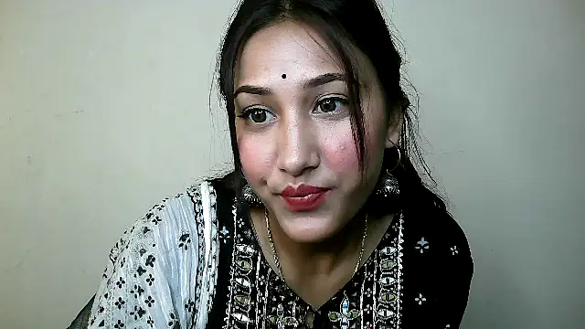 Snapshot of Princess_noorjahan chatting on January 12, 10:54 pm Princess noorjahan online show from January 12, 10:54 pm