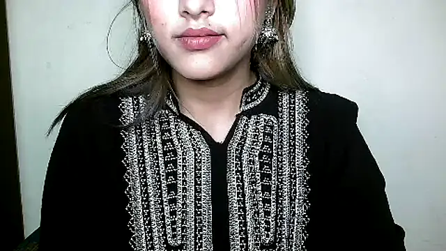 Snapshot of Princess_noorjahan chatting on March 11, 8:31 pm Princess noorjahan online show from March 11, 8:31 pm