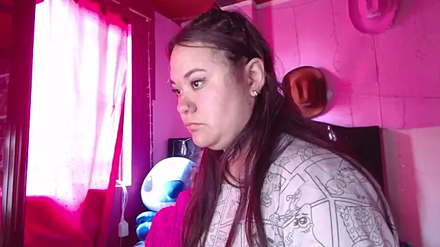 Snapshot of NikkiRous_ chatting on February 3, 2:11 pm NikkiRous online show from February 3, 2:11 pm