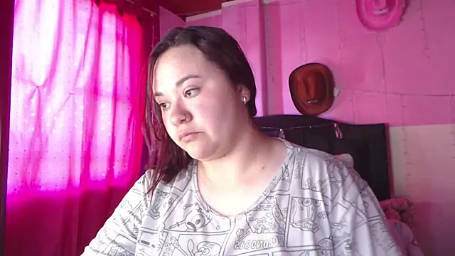 Snapshot of NikkiRous_ chatting on February 10, 1:15 pm NikkiRous online show from February 10, 1:15 pm