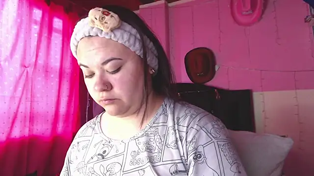 Snapshot of NikkiRous_ chatting on February 23, 1:30 pm NikkiRous online show from February 23, 1:30 pm