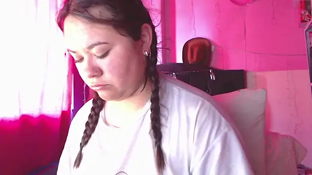 Snapshot of NikkiRous_ chatting on March 25, 4:02 pm NikkiRous online show from March 25, 4:02 pm