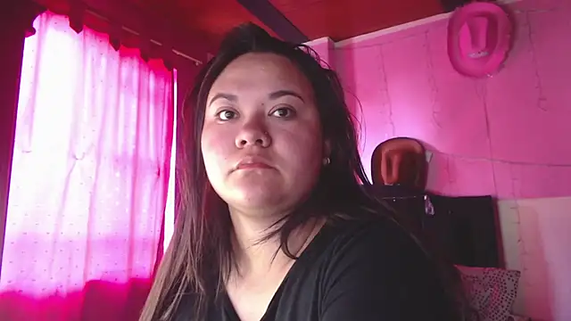 Snapshot of NikkiRous_ chatting on April 1, 1:23 pm NikkiRous online show from April 1, 1:23 pm