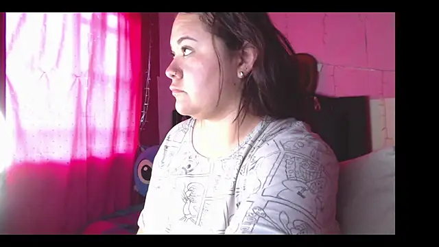 Snapshot of NikkiRous_ chatting on April 4, 3:42 pm NikkiRous online show from April 4, 3:42 pm