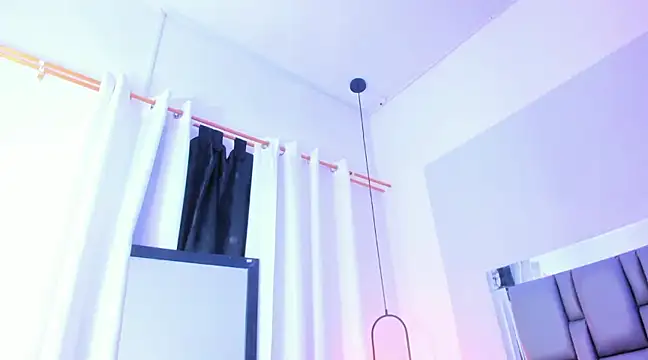 Emily Gil1 online show from March 17, 4:33 pm