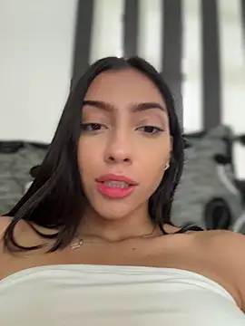 Snapshot of Ema_azel chatting on May 10, 12:32 pm Ema azel online show from May 10, 12:32 pm