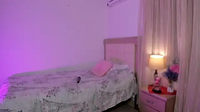 vale kross online show from March 4, 1:38 pm