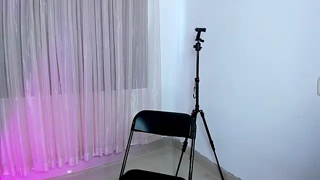 vale kross online show from April 11, 5:06 pm