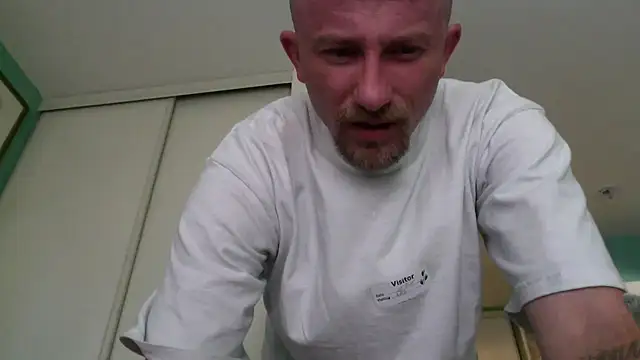 BIGWHITECOCKDOC36 online show from October 3, 11:24 pm