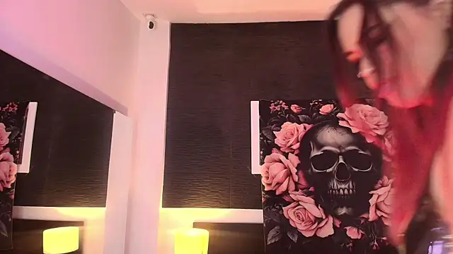 EvaaFoxxy1 online show from March 31, 12:05 pm