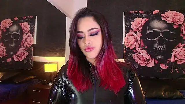 Snapshot of EvaaFoxxy1 chatting on June 10, 11:53 am EvaaFoxxy1 online show from June 10, 11:53 am