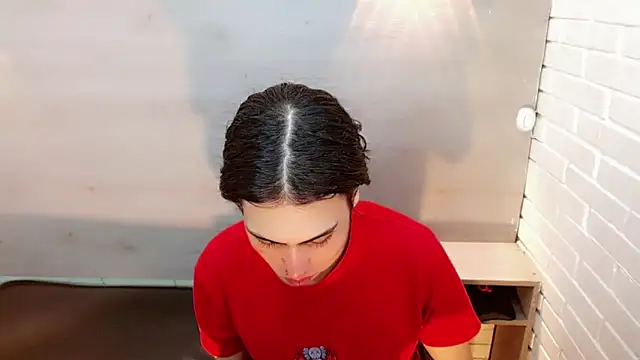 Daniela Pink  online show from November 15, 7:10 pm