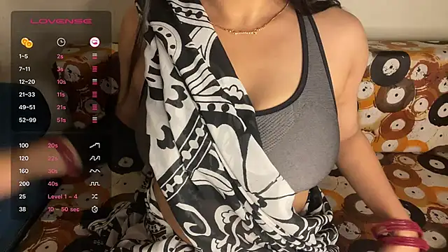 shuhana  online show from October 21, 1:17 am