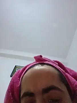 Snapshot of altinya chatting on June 1, 12:34 am altinya online show from June 1, 12:34 am