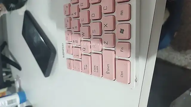 WandaDoll online show from November 19, 12:05 pm