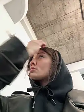 Snapshot of BabeRainbow chatting on January 10, 9:13 am BabeRainbow online show from January 10, 9:13 am