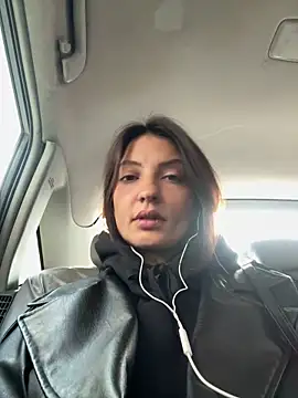 Snapshot of BabeRainbow chatting on February 13, 8:17 am BabeRainbow online show from February 13, 8:17 am