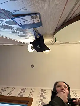 Snapshot of BabeRainbow chatting on October 18, 9:10 am BabeRainbow online show from October 18, 9:10 am