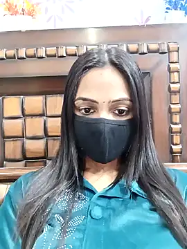 Snapshot of Yours-Bebo chatting on January 9, 1:24 pm Yours-Bebo online show from January 9, 1:24 pm