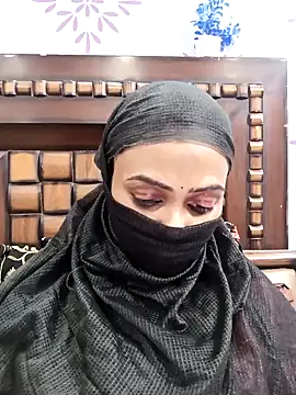 Snapshot of Yours-Bebo chatting on January 24, 6:14 pm Yours-Bebo online show from January 24, 6:14 pm