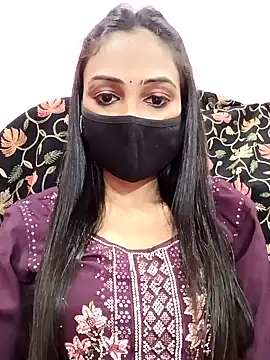 Snapshot of Yours-Bebo chatting on February 2, 8:57 am Yours-Bebo online show from February 2, 8:57 am