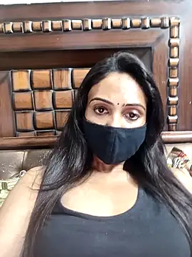 Snapshot of Yours-Bebo chatting on April 19, 6:10 pm Yours-Bebo online show from April 19, 6:10 pm