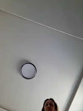 Miss    Mia  online show from March 4, 8:02 am