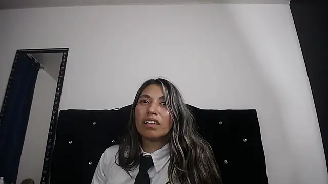 Snapshot of sweet_skylove_ chatting on July 6, 2:08 am sweet skylove online show from July 6, 2:08 am