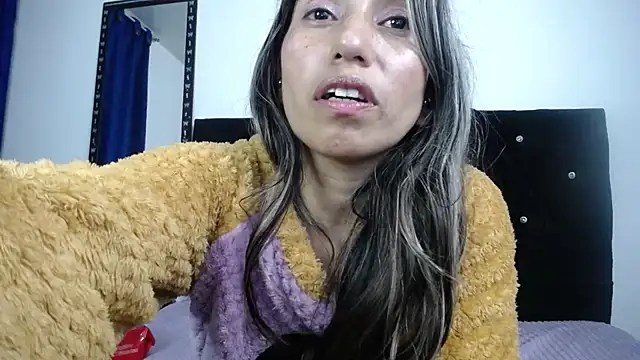Snapshot of sweet_skylove_ chatting on July 19, 1:20 am sweet skylove online show from July 19, 1:20 am