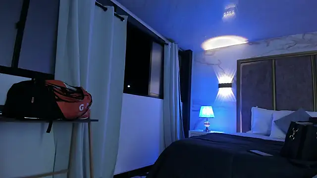 GiselOrtiz online show from April 11, 7:24 am