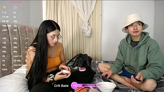 Snapshot of Pinkandyellowpokemon chatting on April 26, 10:18 pm Pinkandyellowpokemon online show from April 26, 10:18 pm
