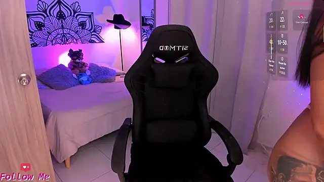 Snapshot of LouaneBourVip chatting on March 30, 12:11 am LouaneBourVip online show from March 30, 12:11 am