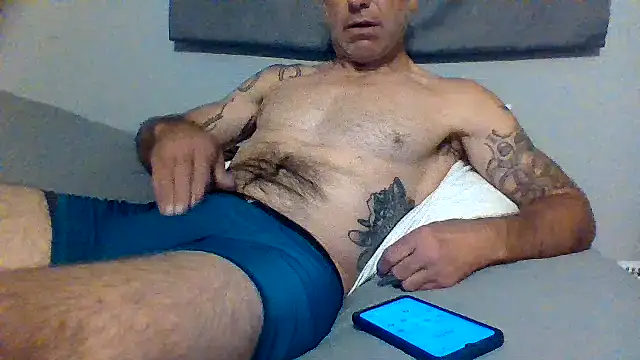 Pcsammy73 online show from April 10, 3:06 pm