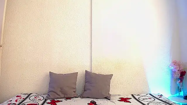 Snapshot of _joanne_and_oliver_ chatting on September 12, 4:51 pm joanne and oliver online show from September 12, 4:51 pm