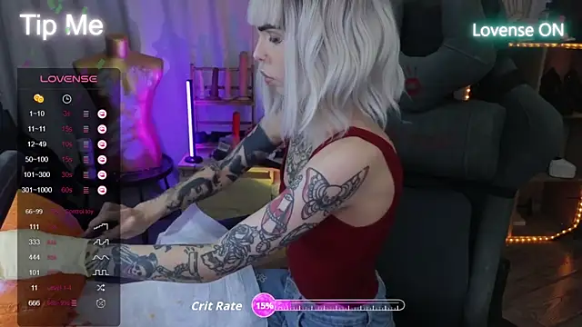 Kerry Kirk online show from October 21, 7:25 pm