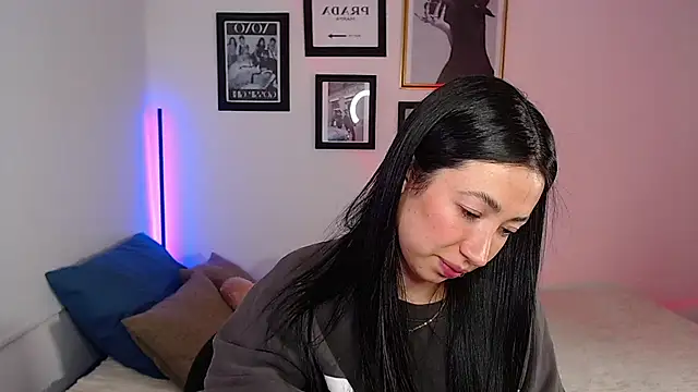 lilyy evanss online show from January 31, 2:15 am