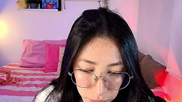 lilyy evanss online show from March 10, 11:10 pm