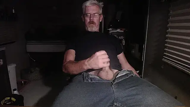 Di9ital069 online show from April 4, 5:06 am