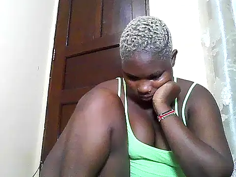 Snapshot of SexyKimberly23 chatting on April 28, 3:11 am SexyKimberly23 online show from April 28, 3:11 am
