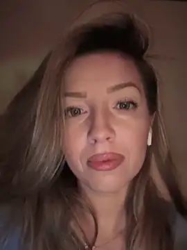 Snapshot of SonyaD_ chatting on December 27, 4:47 am SonyaD online show from December 27, 4:47 am