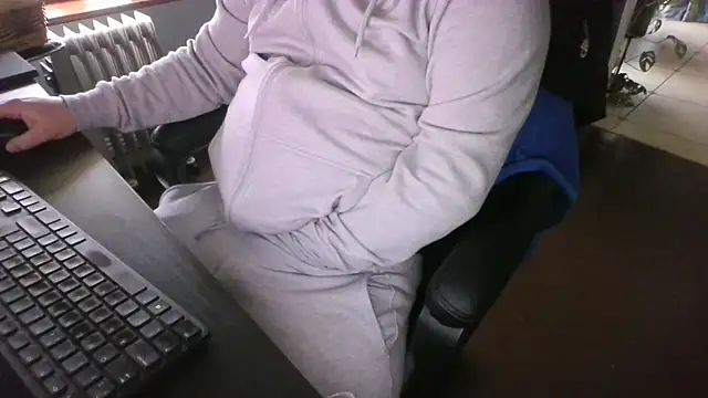 Snapshot of IrishCock30 chatting on December 31, 11:09 am IrishCock30 online show from December 31, 11:09 am