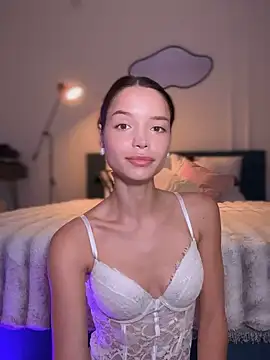 Snapshot of wow_Mia chatting on October 28, 11:36 am wow Mia online show from October 28, 11:36 am