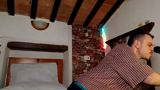 cek 186 online show from January 17, 8:01 pm