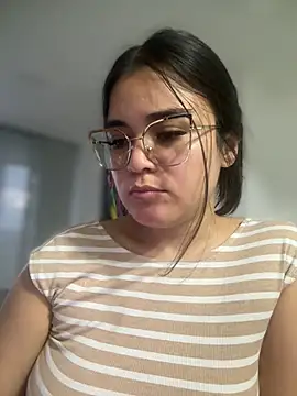 Snapshot of CamilaSofiia chatting on June 4, 10:49 pm CamilaSofiia online show from June 4, 10:49 pm